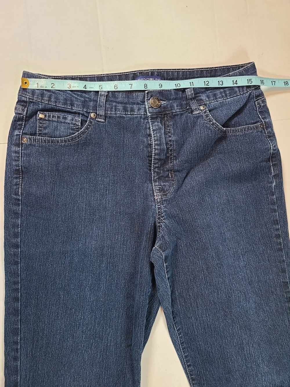 Bandolino Dark Blue Classic Womens Cropped Cuff Mandie Jeans 10